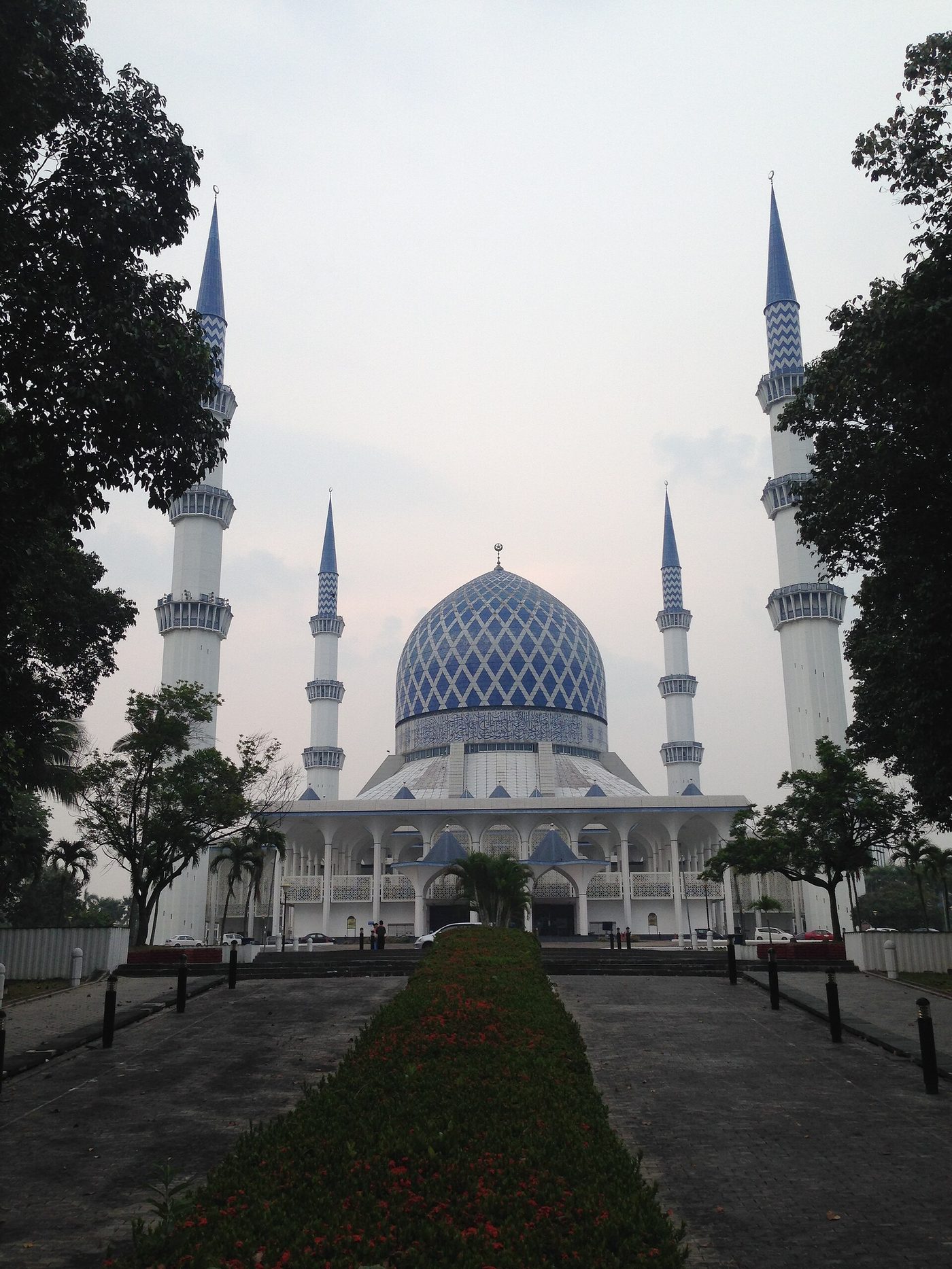 Blue Mosque (Shah Alam), Selangor